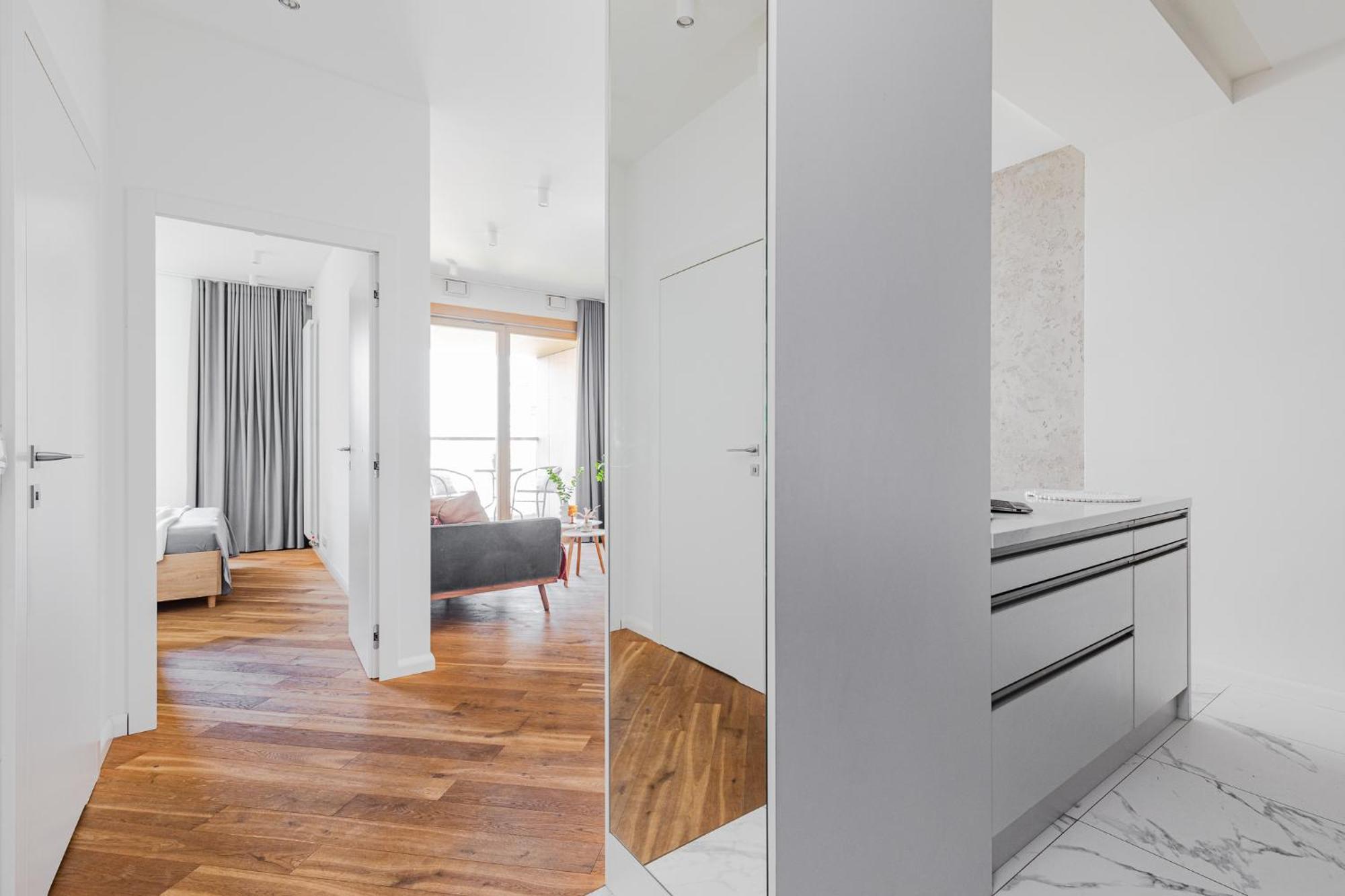 Superapart Kolejowa 49A Варшава Экстерьер фото